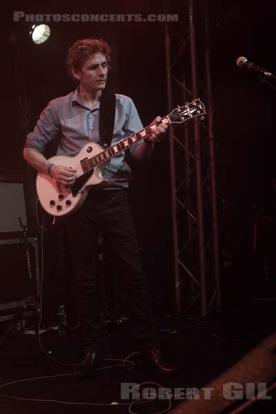 DEAN WAREHAM PLAYS GALAXIE 500 - 2011-02-19 - PARIS - La Fleche d'Or - 